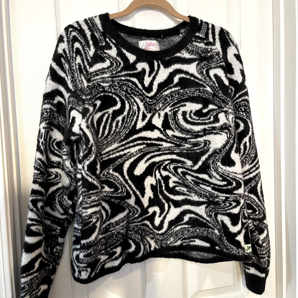 Justice Black and White Crew Beck Sweater XL Plus